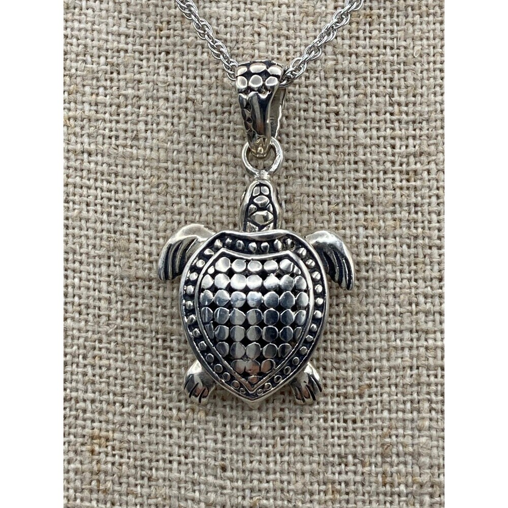 Annika Witt 925 Sterling Silver Turtle Pendant Necklace